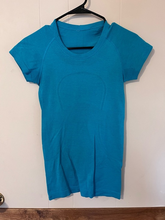 lululemon athletica Tops - lululemon athletica Women's Short Sleeve Tee - Teal Blue